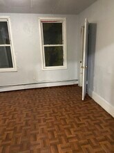 200 London St, Unit 2 in Boston, MA - Foto de edificio - Building Photo