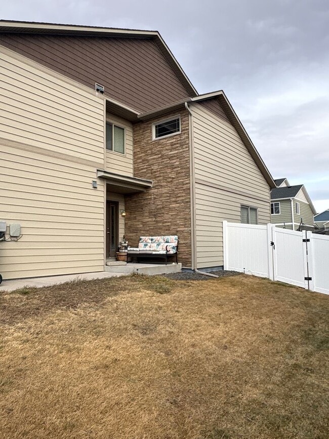 property at 3829 Raindancer Trail