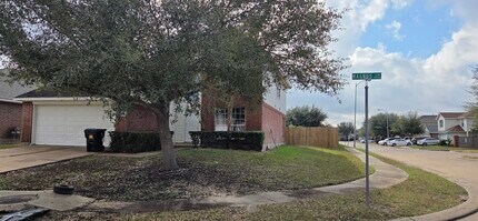 14127 Magnus Ln in Houston, TX - Building Photo - Building Photo
