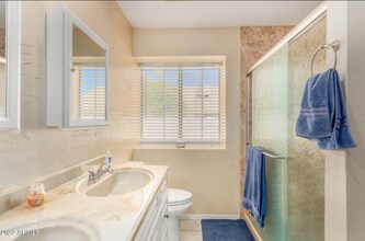 7322 W Tuckey Ln in Glendale, AZ - Building Photo - Building Photo