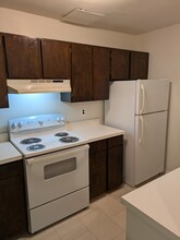 9814 Brookridge Ct in Gaithersburg, MD - Building Photo - Building Photo