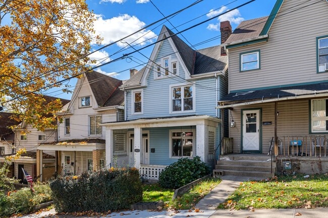 property at 1025 Valonia St