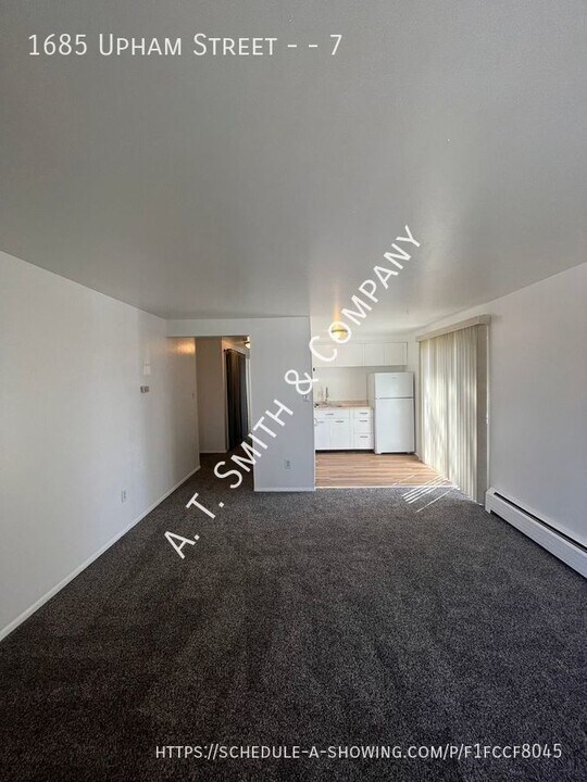 1685 Upham St in Lakewood, CO - Building Photo