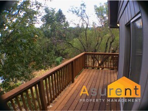 96 Scenic Dr in Ashland, OR - Building Photo - Building Photo