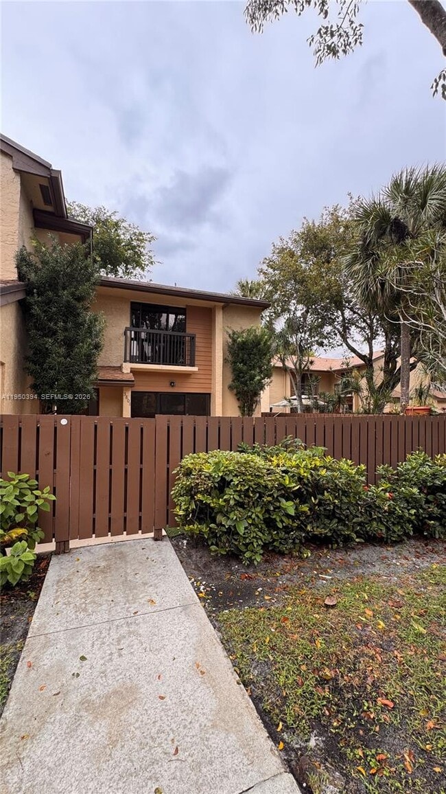 3801 Cocoplum Cir in Coconut Creek, FL - Building Photo - Building Photo
