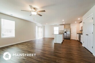 609 Howling Wind Dr in Zebulon, NC - Building Photo - Building Photo