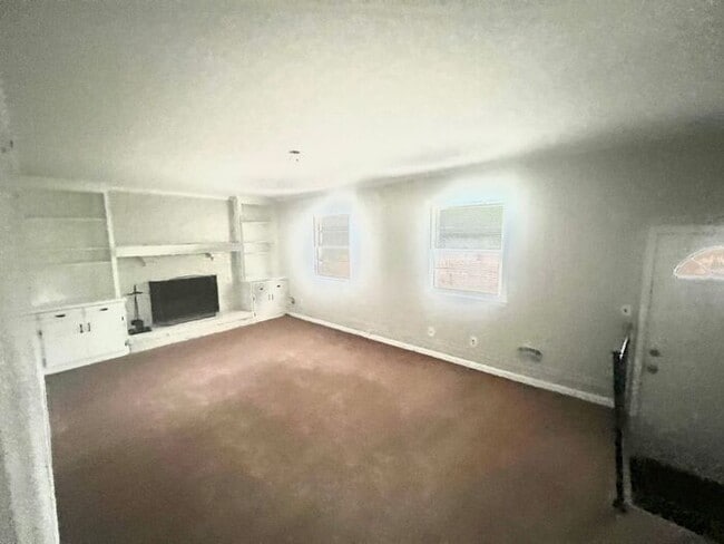 240 Oakcrest Dr in Wilmington, NC - Building Photo - Building Photo