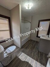 120 Franklin Ave in Elyria, OH - Building Photo - Building Photo