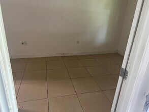 10010 Cathedral Dr in Houston, TX - Building Photo - Building Photo