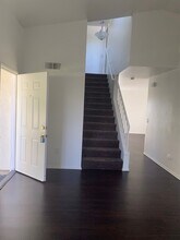 44641 Stonebridge Ln in Lancaster, CA - Foto de edificio - Building Photo