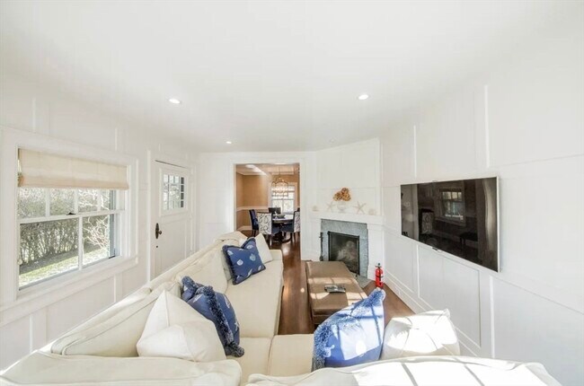 28 Morey Ln in Nantucket, MA - Building Photo - Building Photo