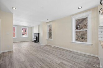 816 McLaran Ave in St. Louis, MO - Foto de edificio - Building Photo