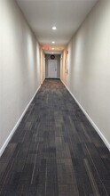 2400 N Braeswood Blvd in Houston, TX - Building Photo - Building Photo