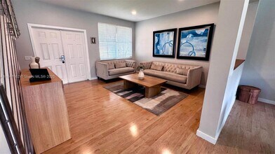 4411 Foxtail Ln in Weston, FL - Building Photo - Building Photo