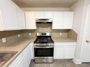 414 Binnacle Way in Crosby, TX - Building Photo - Building Photo