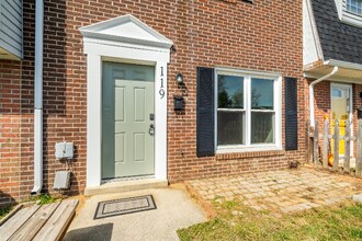 119 W Orndorff Dr in Brunswick, MD - Building Photo - Building Photo