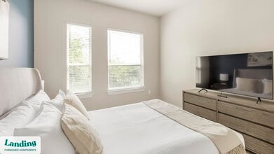 3501 Ross Ave, Unit 3057 in Dallas, TX - Foto de edificio - Building Photo