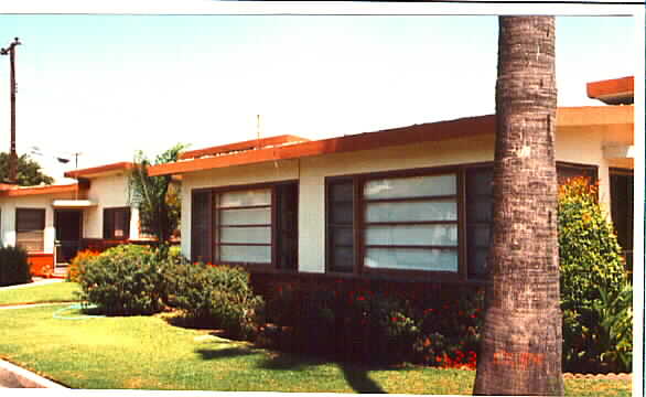 310 Alabama St in Huntington Beach, CA - Foto de edificio - Building Photo