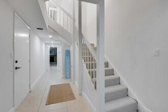 1222 Hillsboro Mile in Hillsboro Beach, FL - Building Photo - Building Photo