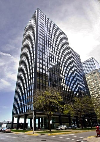 910 N Lake Shore Dr in Chicago, IL - Building Photo