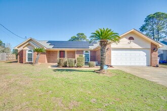 9880 Creet Cir in Navarre, FL - Building Photo - Building Photo
