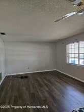 5143 Wellington Rd in Spring Hill, FL - Building Photo - Building Photo