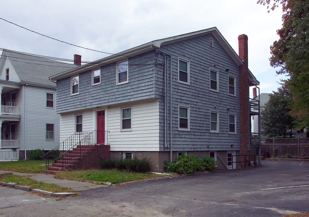 11 Guild St in Quincy, MA - Foto de edificio