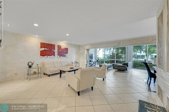 3001 NE 47th Ct in Fort Lauderdale, FL - Building Photo - Building Photo