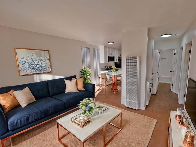 110 South Ave 22