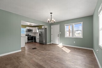 1914 N Euclid Ave in Indianapolis, IN - Building Photo - Building Photo