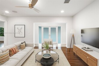 3505 Crystal View Ct in Miami, FL - Building Photo - Building Photo