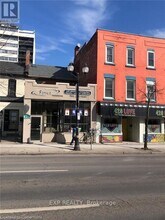 250 King St W in Hamilton, ON - Building Photo - Building Photo