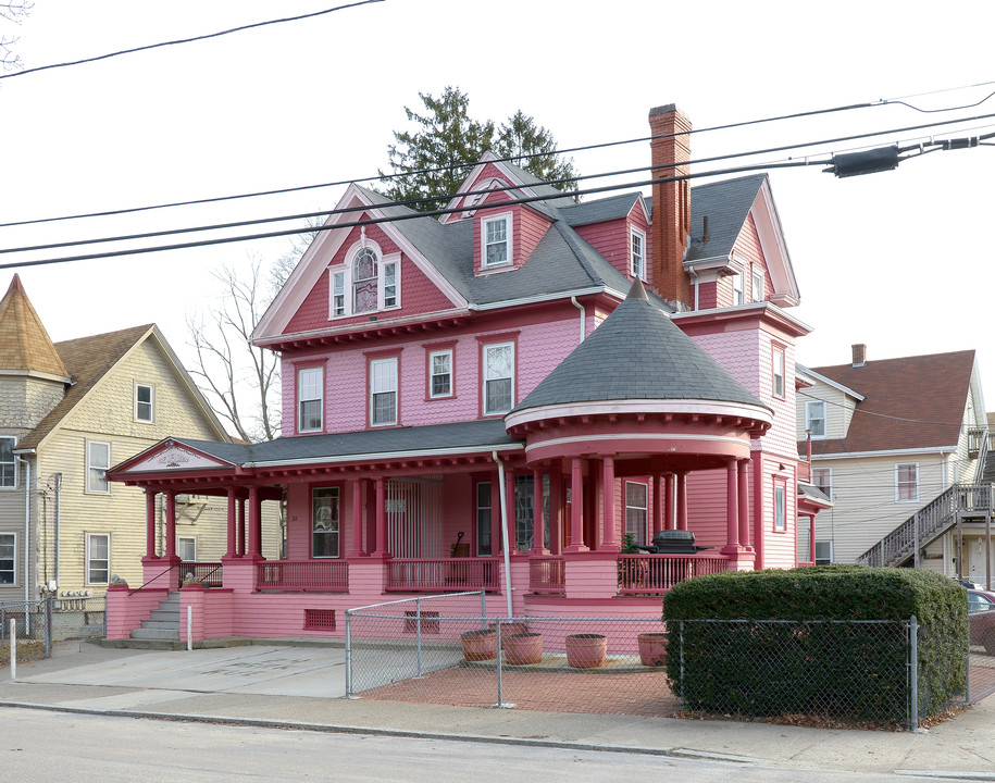 24 Park Ave in Attleboro, MA - Building Photo