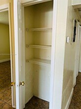 7710 SW 10th St in North Lauderdale, FL - Building Photo - Building Photo