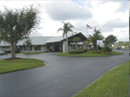 Pinelake Gardens and Estates in Stuart, FL - Building Photo