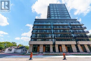 88 Agnes St in Mississauga, ON - Building Photo