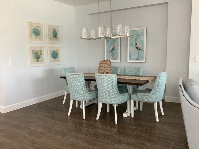 424 Tropics Ave in Daytona Beach, FL - Building Photo - Building Photo