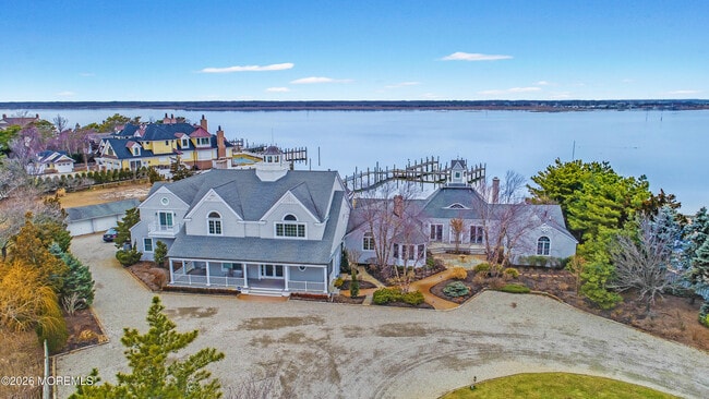 property at 1552 Runyon Ln