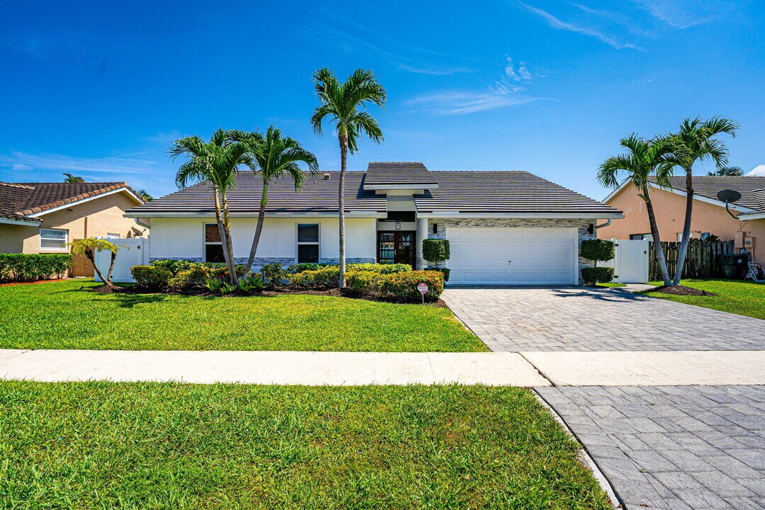 436 Sequoia Ln in Boca Raton, FL - Building Photo