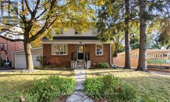 27 Craigmore Crescent in Toronto, ON - Building Photo