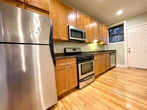 1509 W Sherwin Ave in Chicago, IL - Building Photo - Building Photo