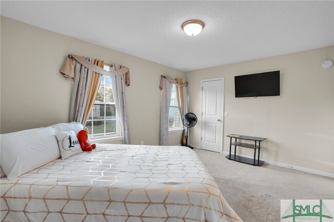 property at 1404 Evergreen Trl