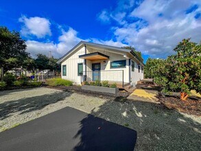 3228 Vichy Ave in Napa, CA - Building Photo - Building Photo