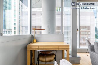 521 Stadium Pl S-Unit -FL5-ID41 in Seattle, WA - Building Photo - Building Photo