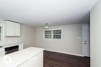 160 Joyce St in Odenville, AL - Building Photo - Building Photo