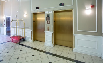 Towne Center at Englewood in Englewood, NJ - Building Photo - Lobby