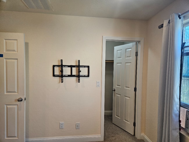 300 Cadence View Way in Henderson, NV - Building Photo - Building Photo