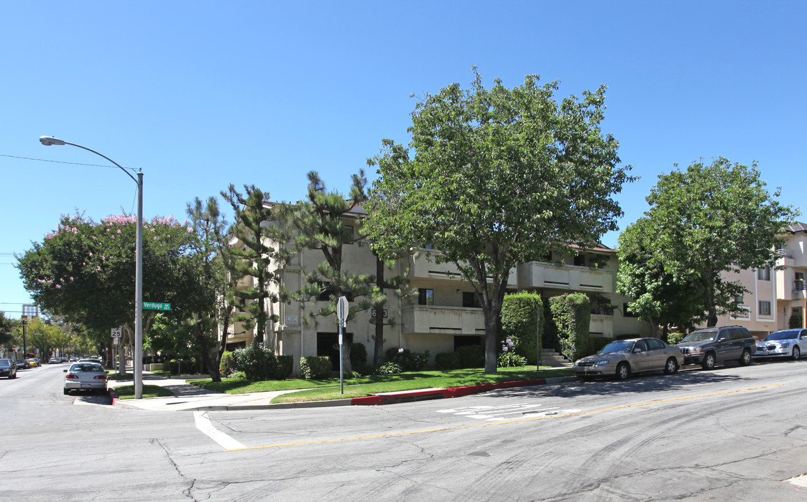 603 E Verdugo Ave in Burbank, CA - Building Photo