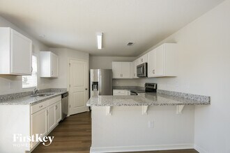11524 Exmore St in Spring Hill, FL - Building Photo - Building Photo