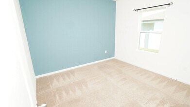 16119 Florets Dr in Groveland, FL - Building Photo - Building Photo